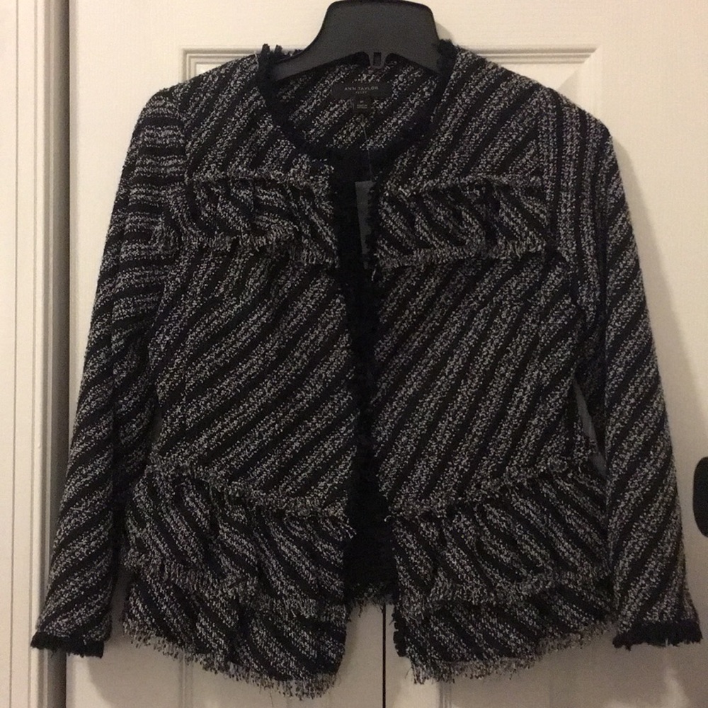Ann Taylor black and white suit jacket/ blazer